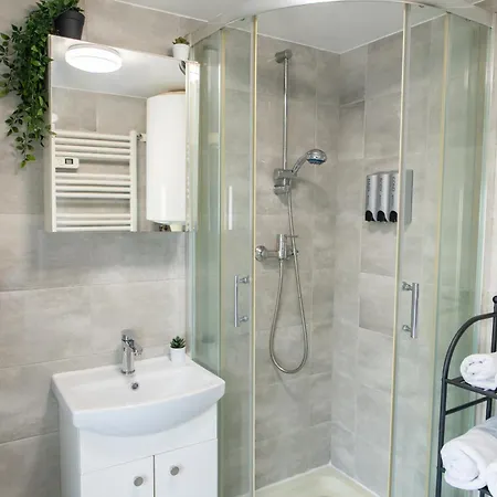 Appartement Le Modern Proche Aéroport Cdg I Paris I Astérix *